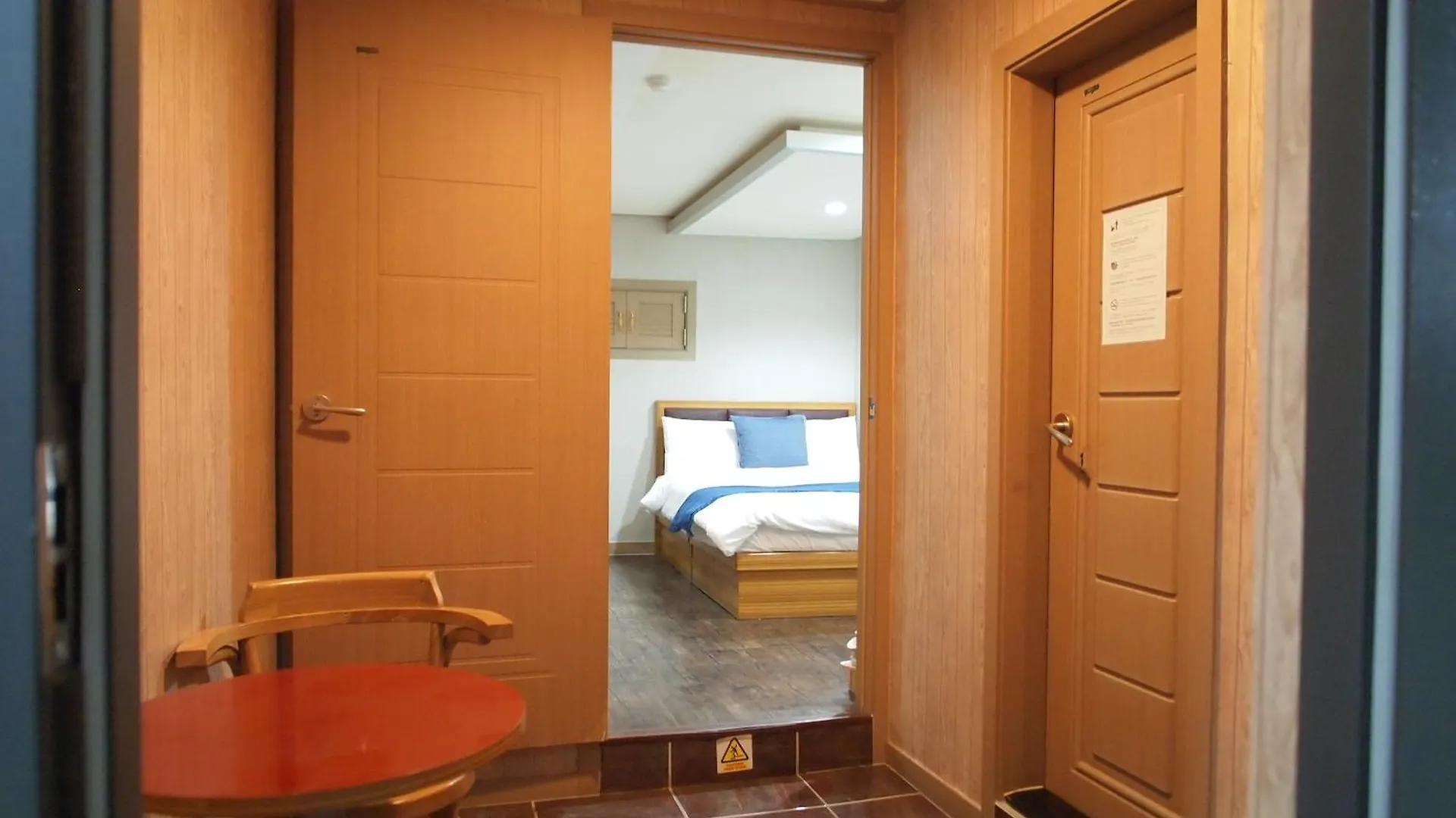 Hostel J Stay Seoul 0*,  South Korea